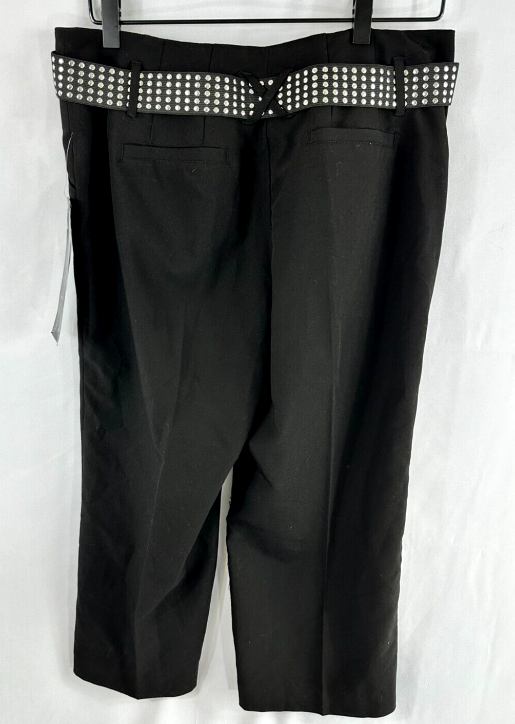 Women's Larry Levine Stretch Black Crop Pants- Size 10