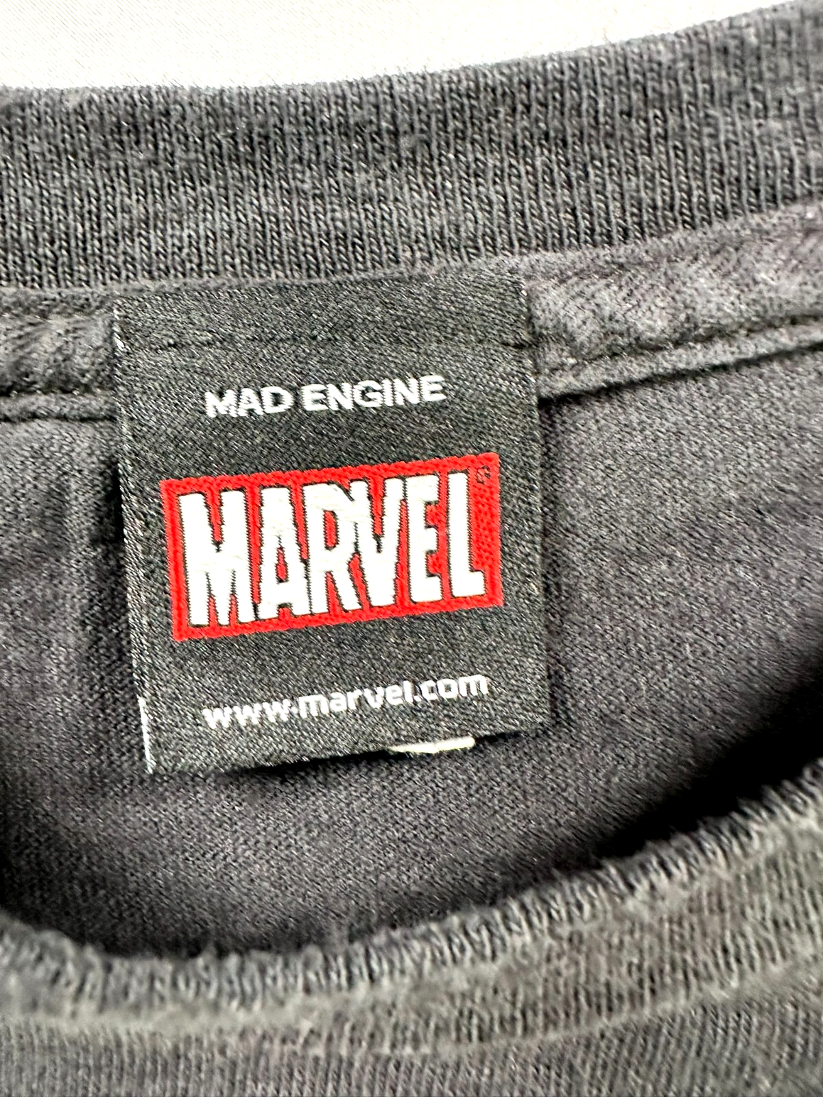 Teen Boy's Vintage Black Marvel Mad Engine Edition The Punisher T-Shirt- Size M