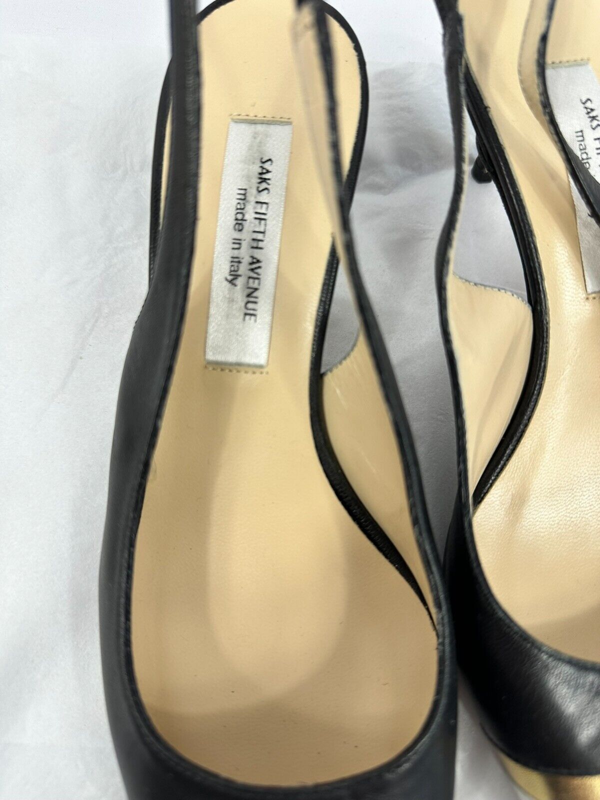 Women's Saks Fifth Avenue 1.5" Heel Strap Shoe in Black/White/Gold- Size 7.5
