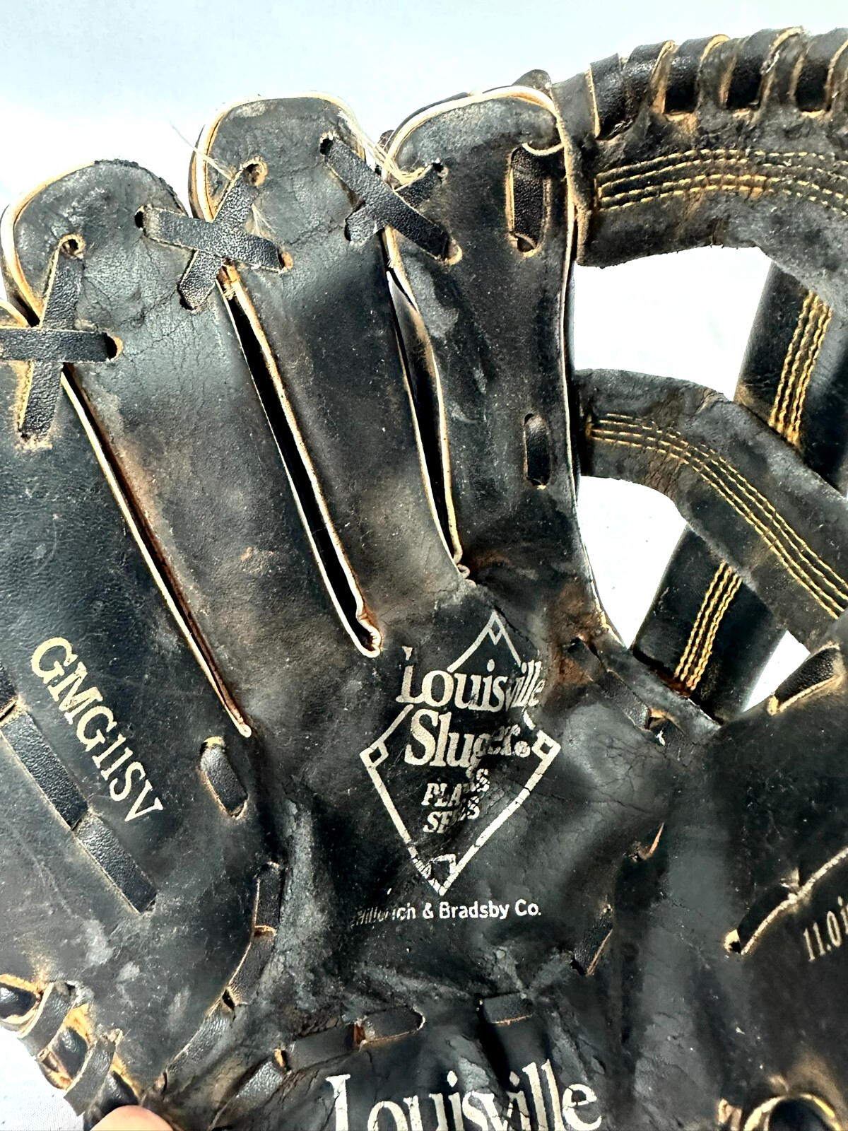 Youth Louisville Slugger Player Series 11" GMG11SV (Lefty) Baseball Glove