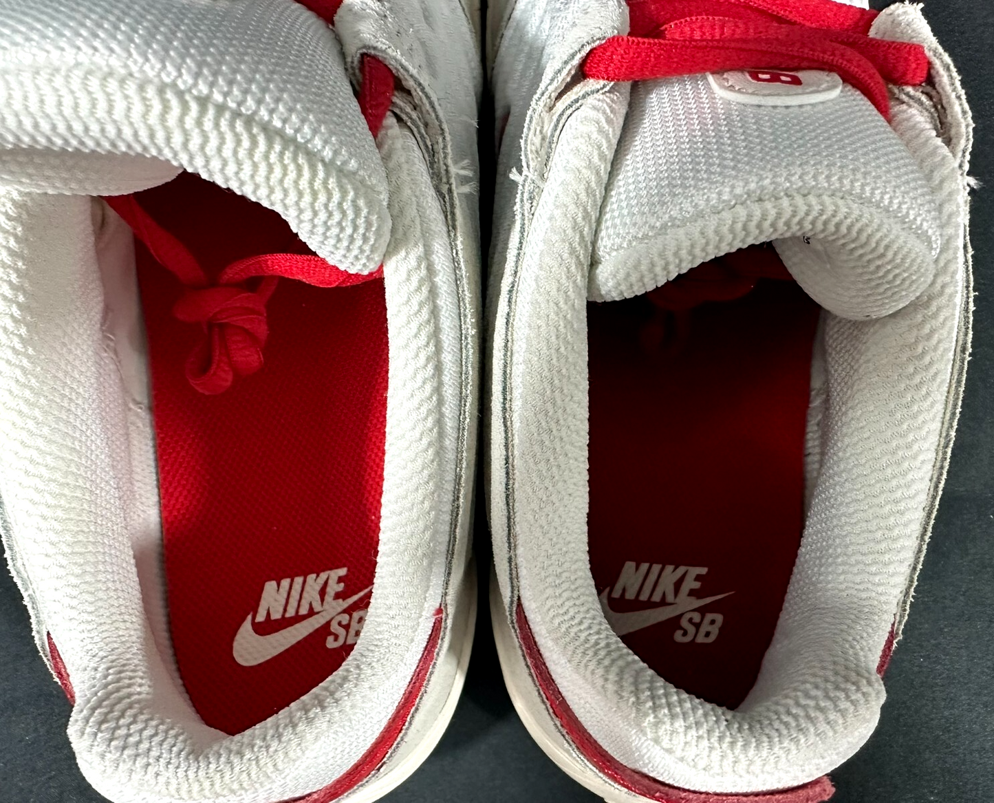 Men's Nike Vertebrae SB Sail University Red- Size 10
