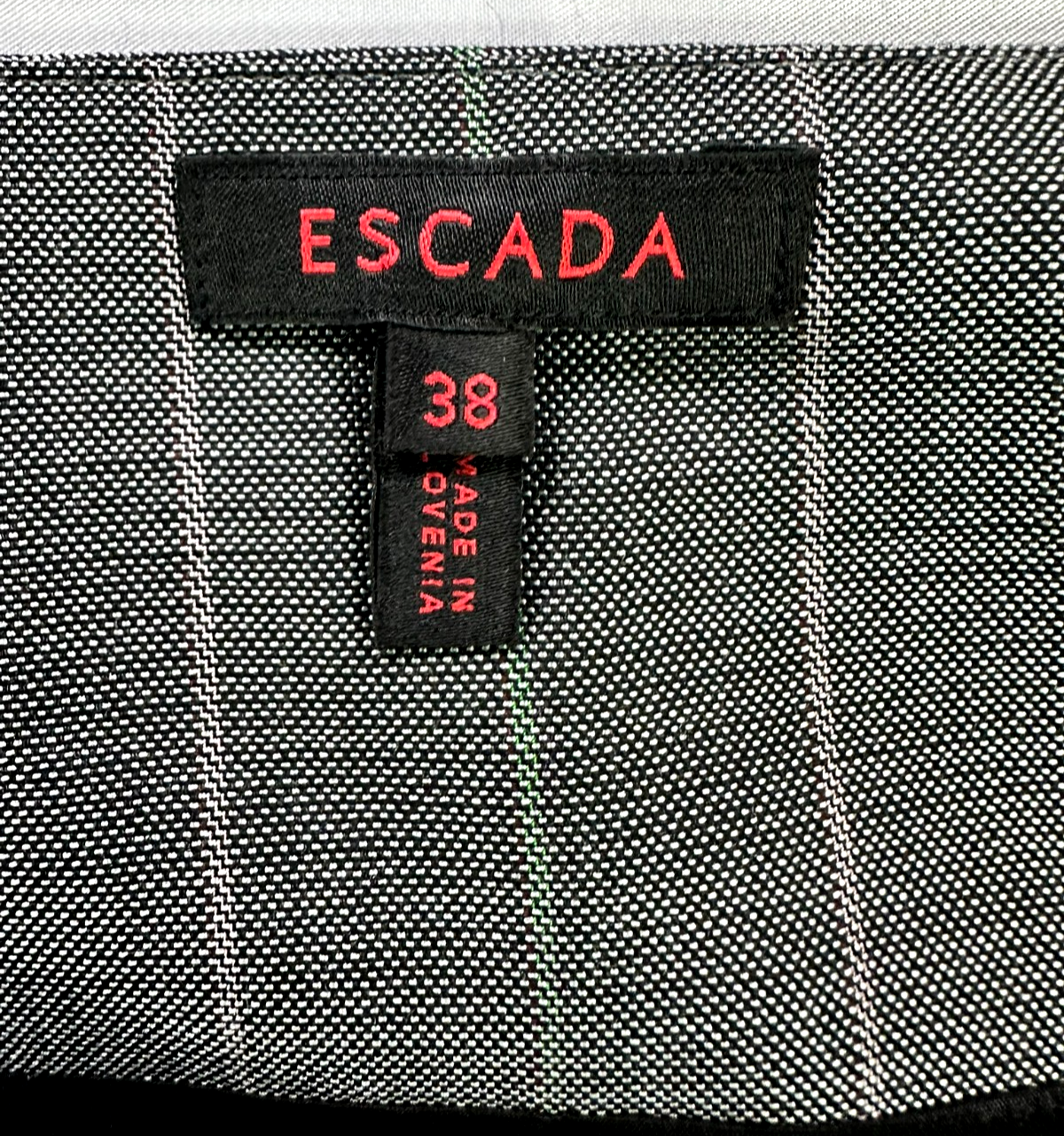 Women's Vintage Escada Gray Pinstripe Lined Pencil Skirt With Pockets- Size 38