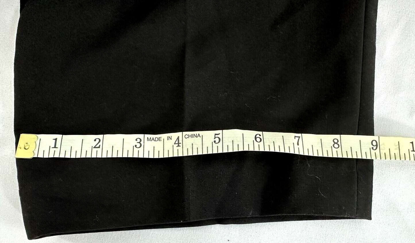 Women's Larry Levine Stretch Black Crop Pants- Size 10