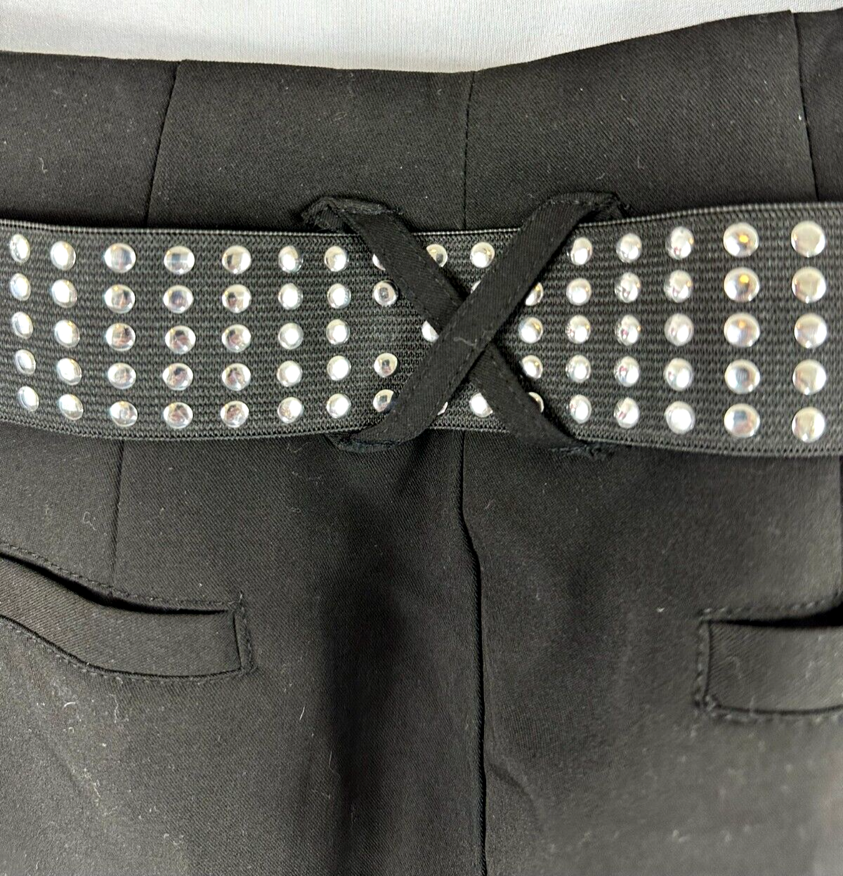 Women's Larry Levine Stretch Black Crop Pants- Size 10