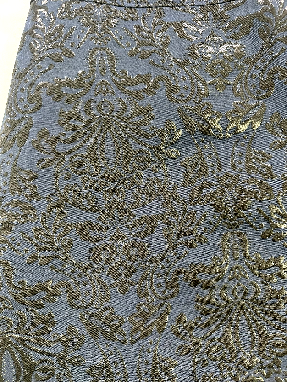 Women's Navy & Black Abercrombie & Fitch Shimmer Floral Lined Mini Skirt- Size 2