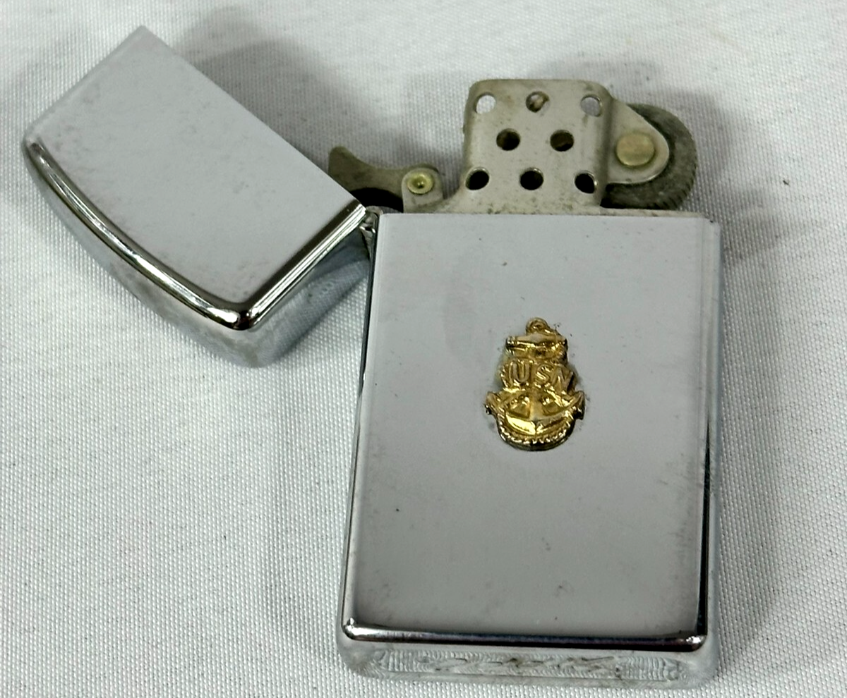Vintage Zippo US Navy Chief Petty Officer Medallion Lighter (Circa 1950s/60s)