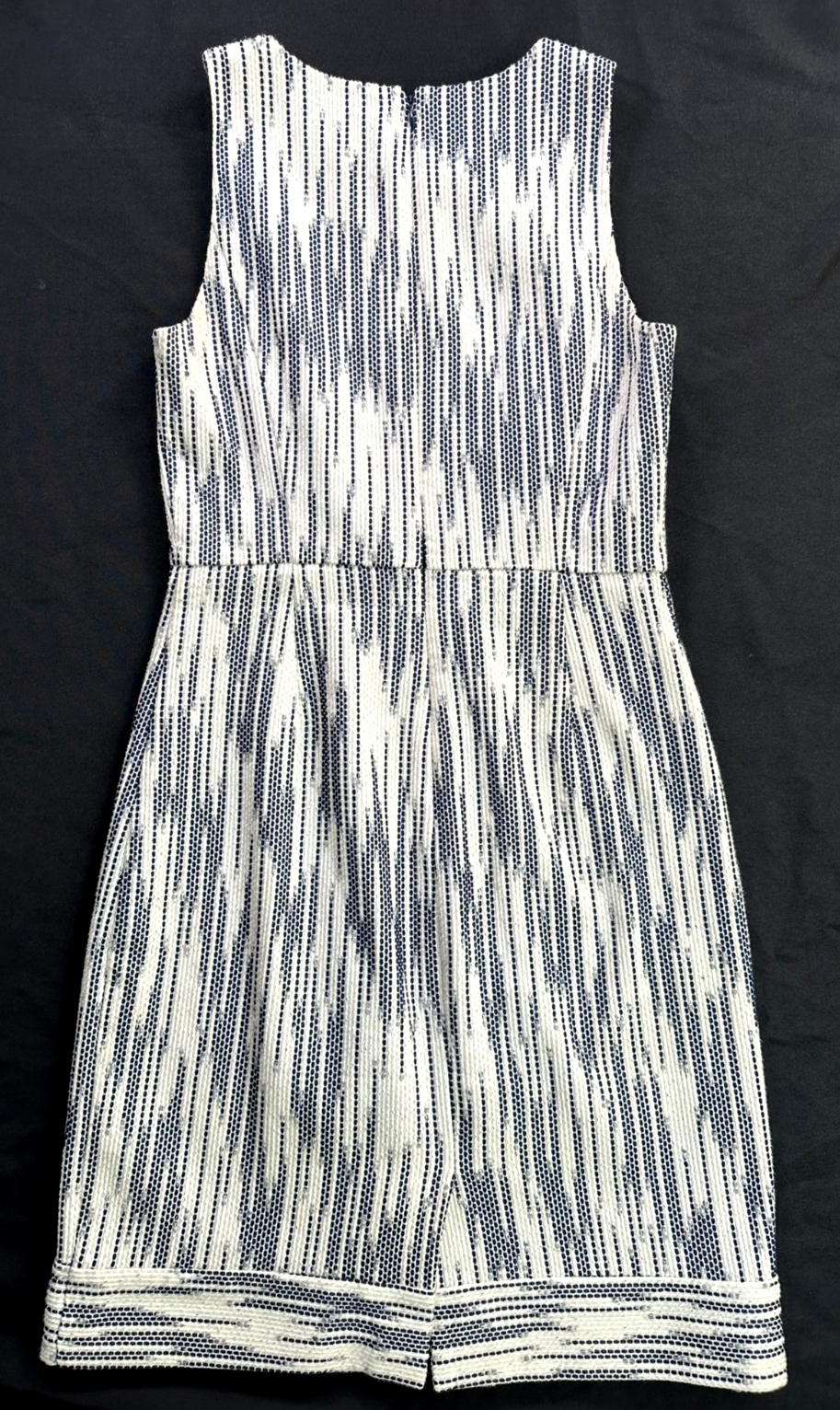 Women's J.Crew Ivory & Navy Blue Italian Tweed Tapestry Sheath Dress- Size 6