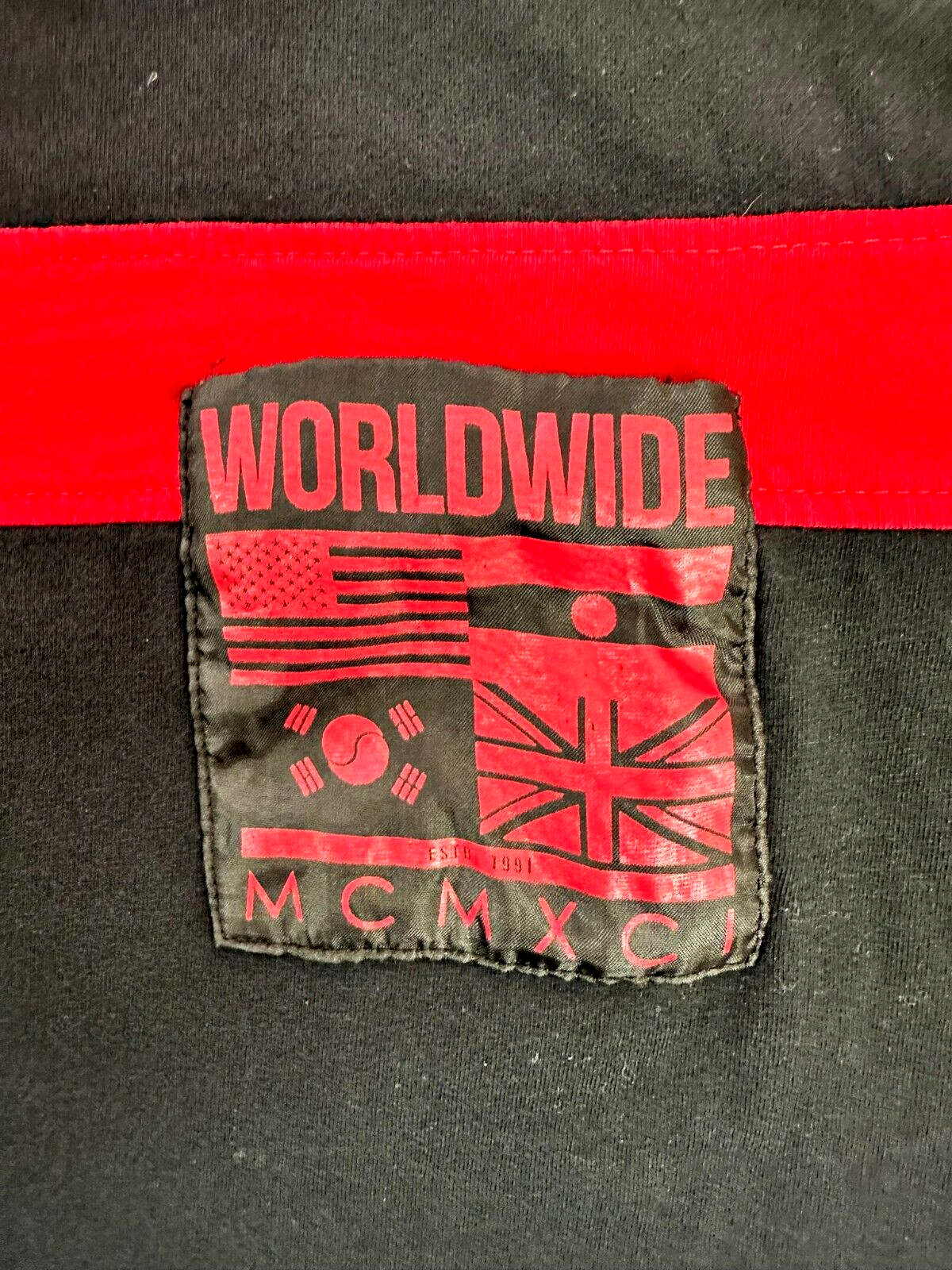 Teen Boy's Vintage Black & Red Southpole T-Shirt- Size M