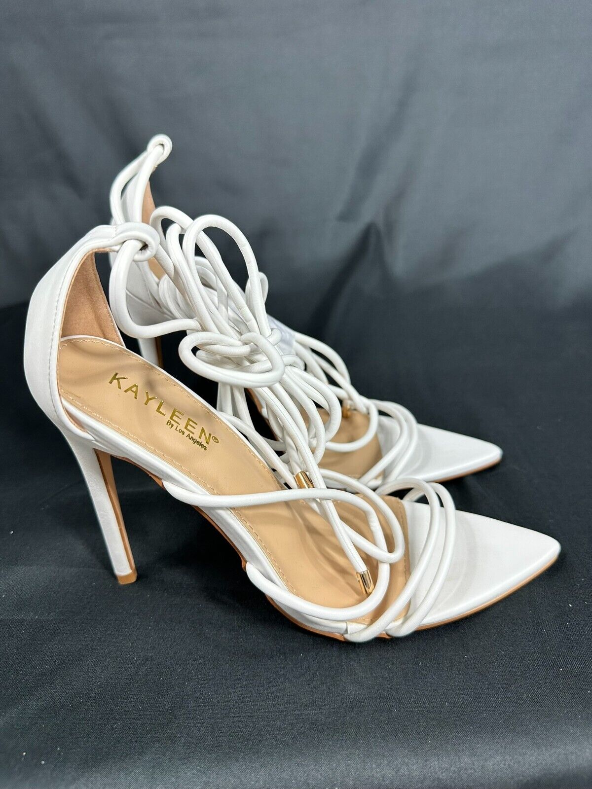 Women s Kayleen by Los Angeles White Wrap 4" High Heel Shoes- Size 10