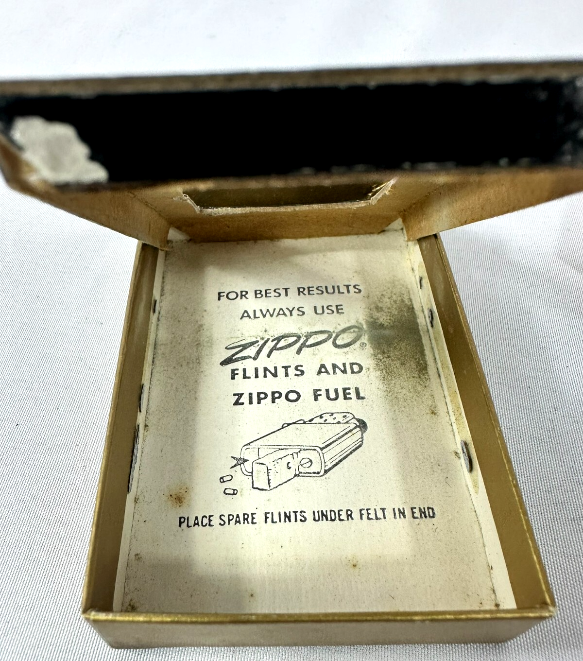 Vintage Zippo US Navy Chief Petty Officer Medallion Lighter (Circa 1950s/60s)