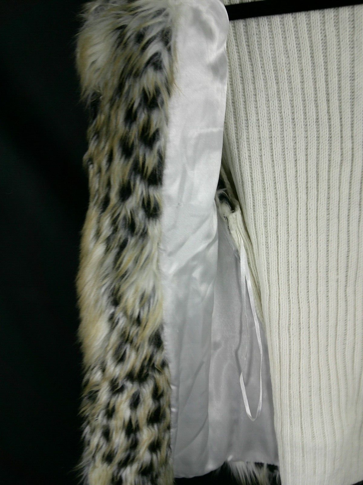 Women's XOXO Ivory Sweater Vest Faux Fur Front - Size XL