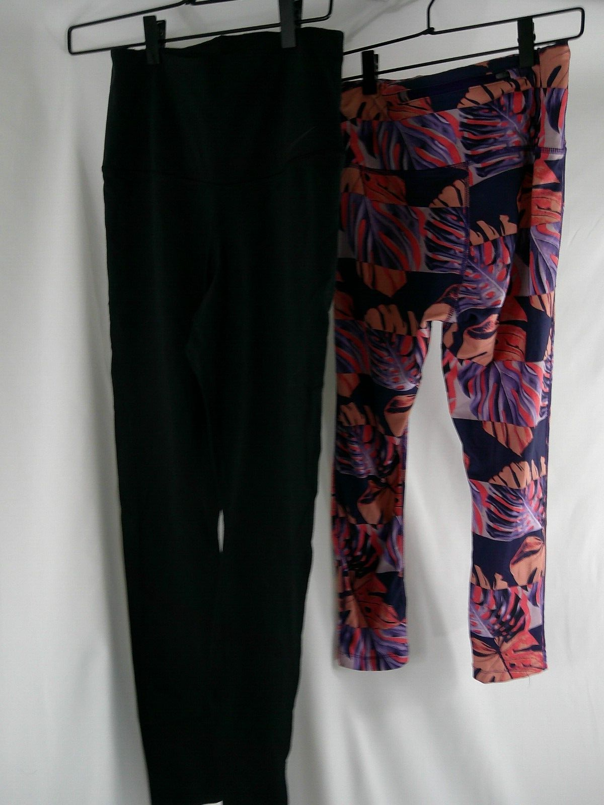 Women's Nike Dri Fit Pants (2 Pair Lot)- Size Medium