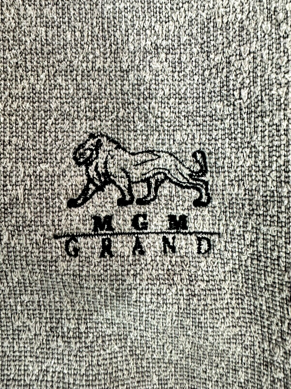 Men's Vintage 1993 MGM Grand Beige 1/4 Zip Pullover- Size 2XL