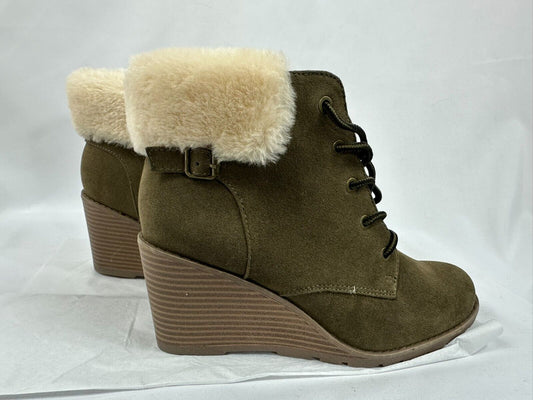 Women's New Directions Olive Wendy Wedge Boot- Size 9