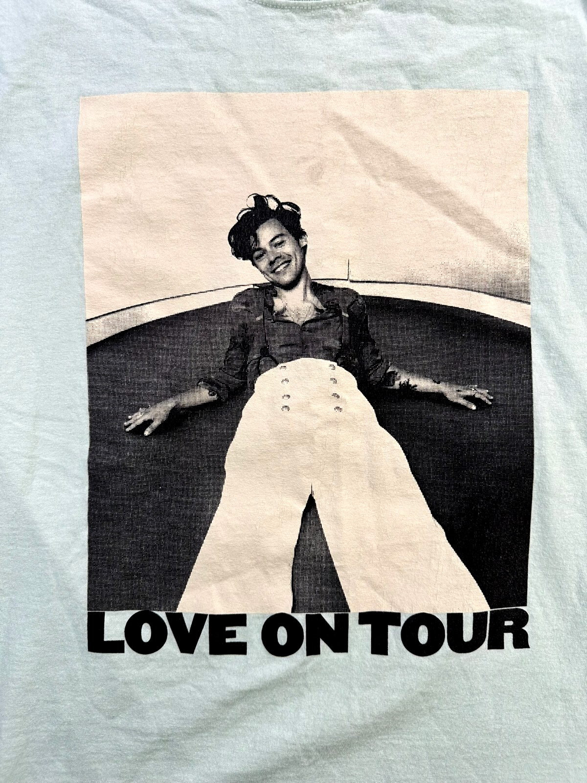 Men's Official Harry Styles Mint Green “Love On Tour” T-Shirt- Size L