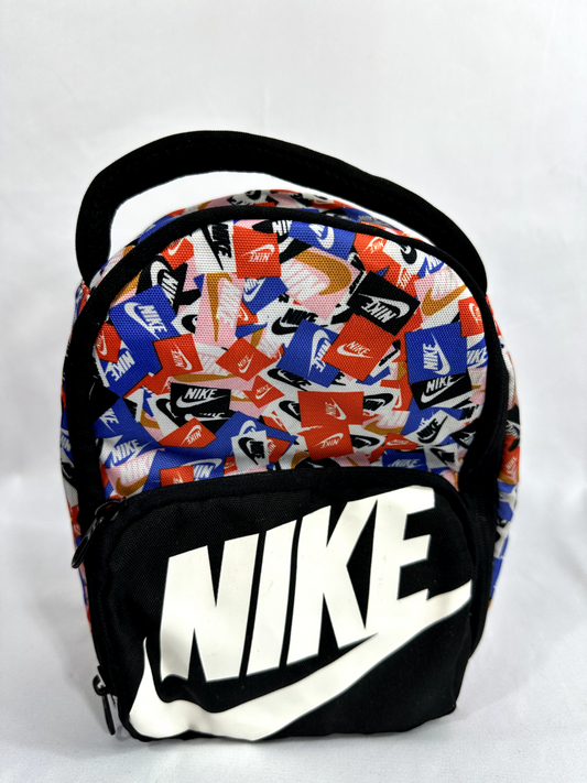 Nike Logo Collage Insulated Lunch Bag- 6 Liter Easy Zip