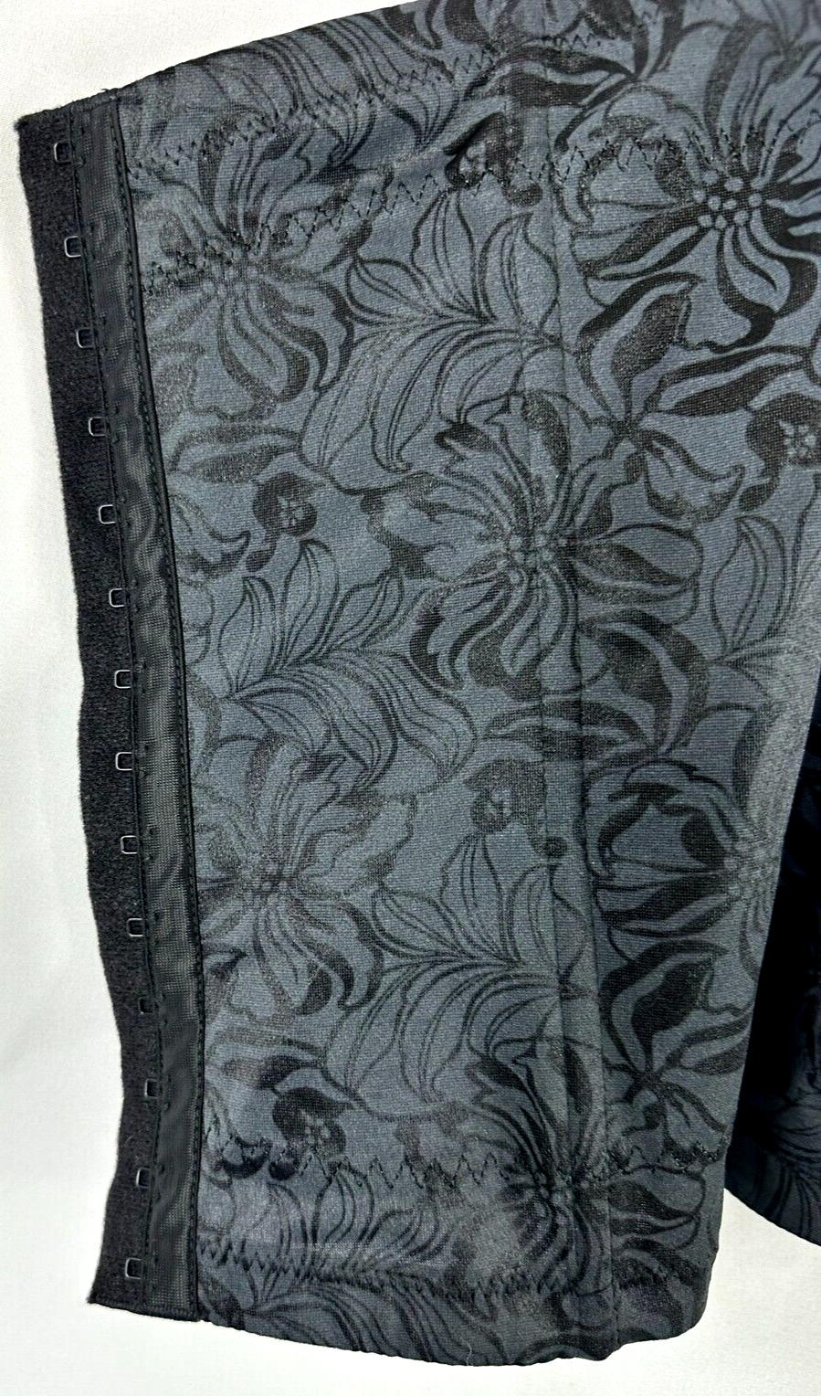 Maidenform Black Corset Instant Slimmer Waist Trainer Flexible Boning- Size L