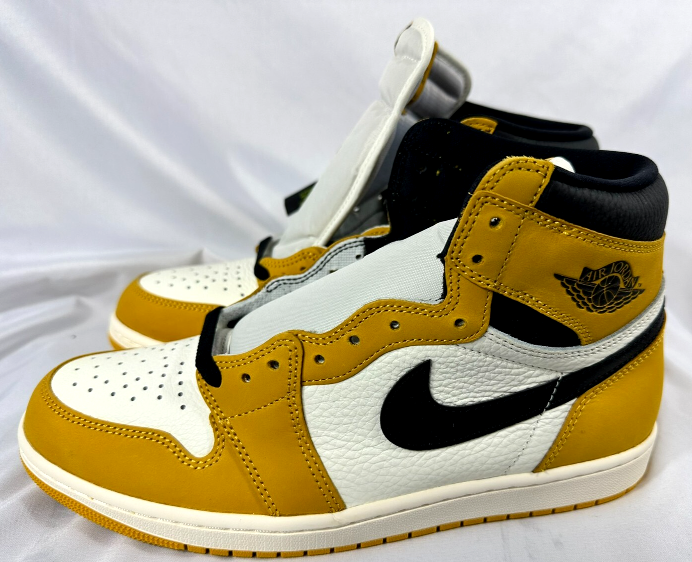 Men's Nike Air Jordan 1 Retro OG Yellow Ochre (DZ5485-701)- Size 12.5