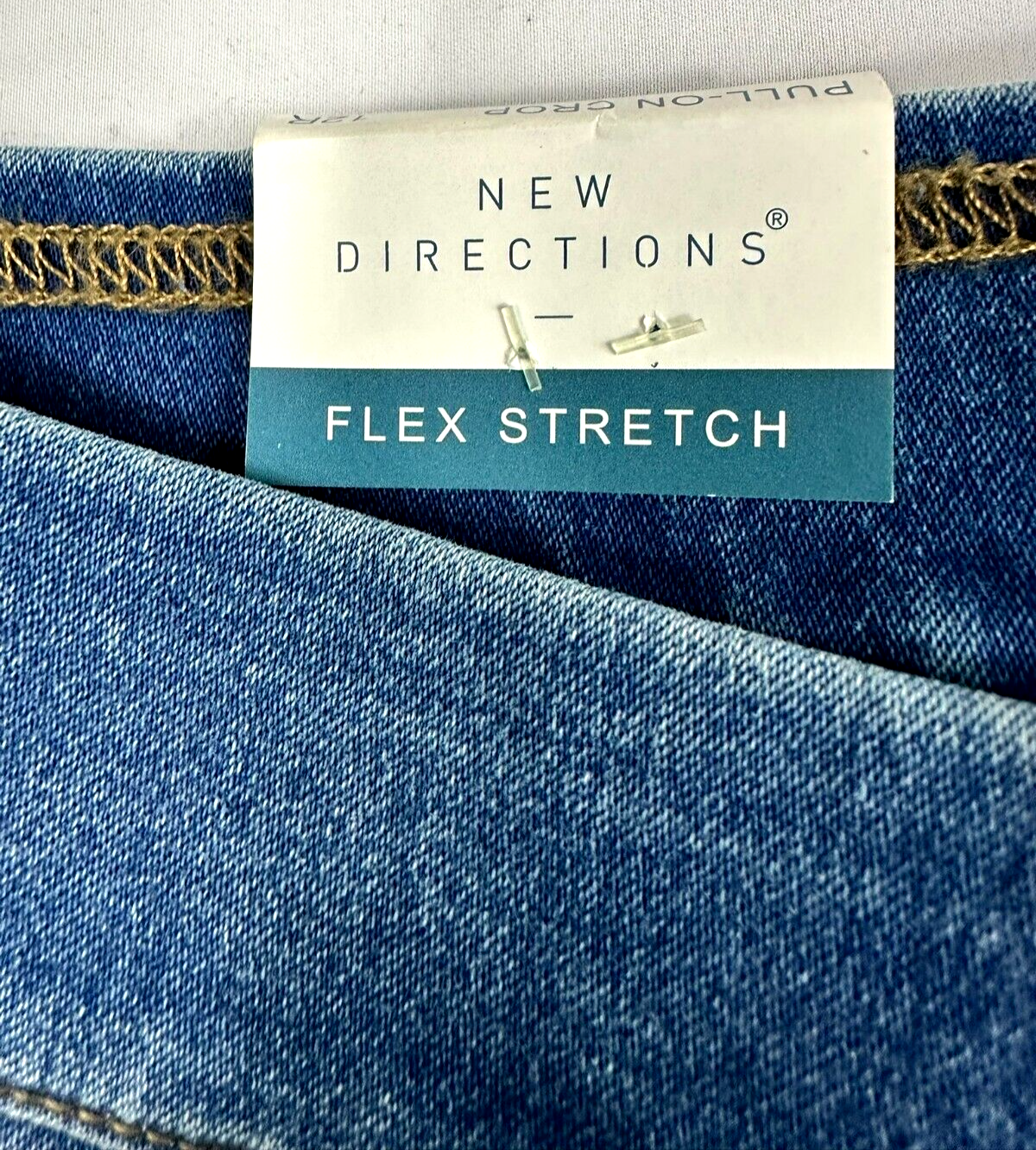 Women's New Direction Pull On Crop Flex Stretch Mid Rise Comfort Jeans- Size 12