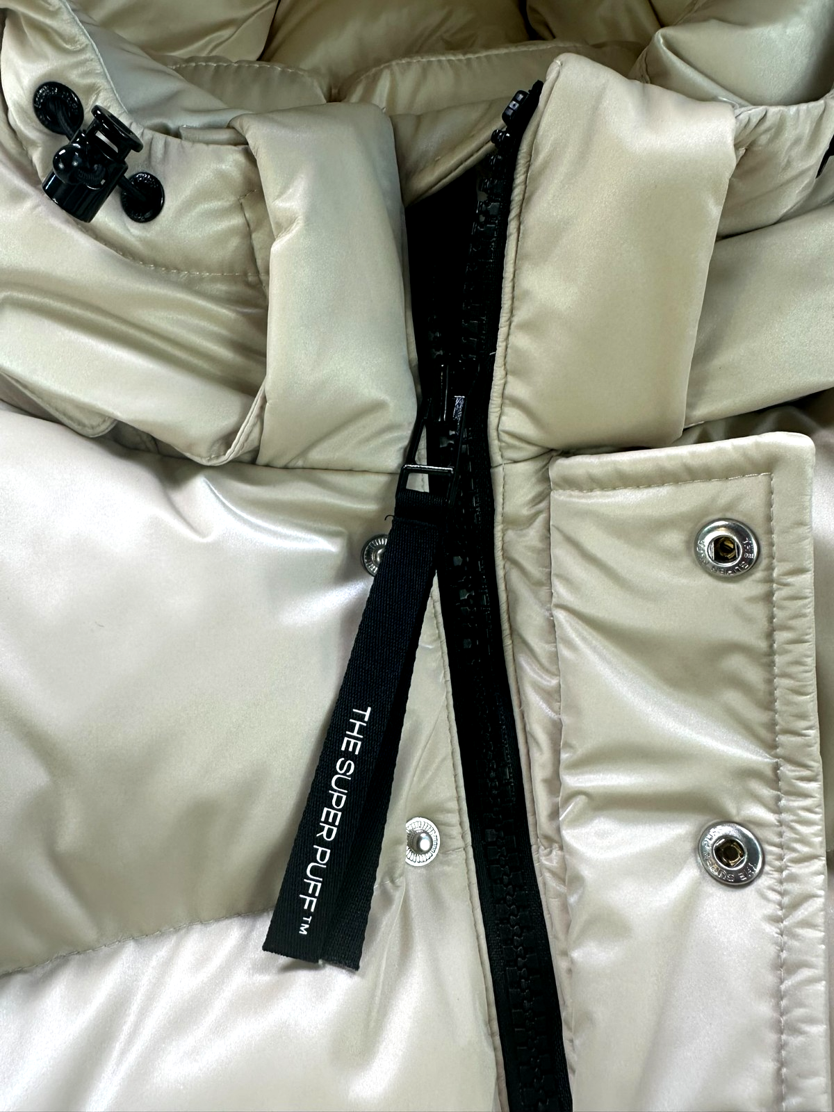 Women's Matte Pearl Original Super Puff Puffer Jacket- Size L