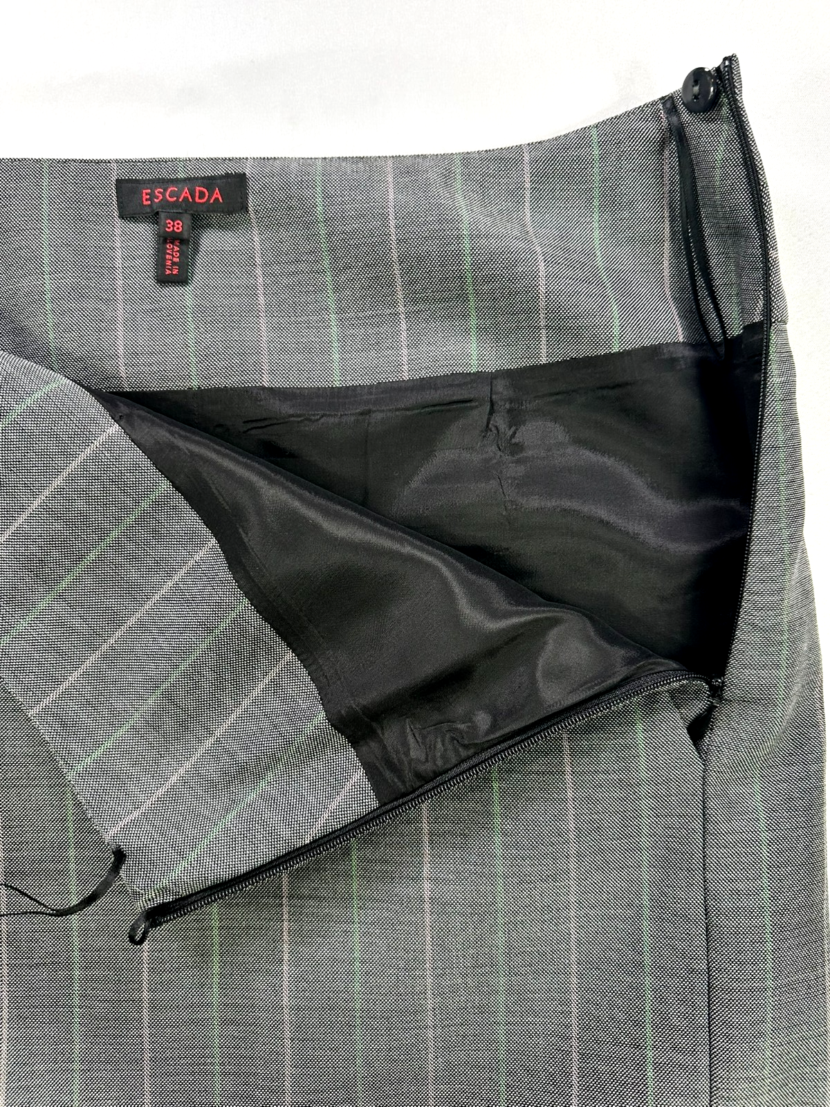 Women's Vintage Escada Gray Pinstripe Lined Pencil Skirt With Pockets- Size 38