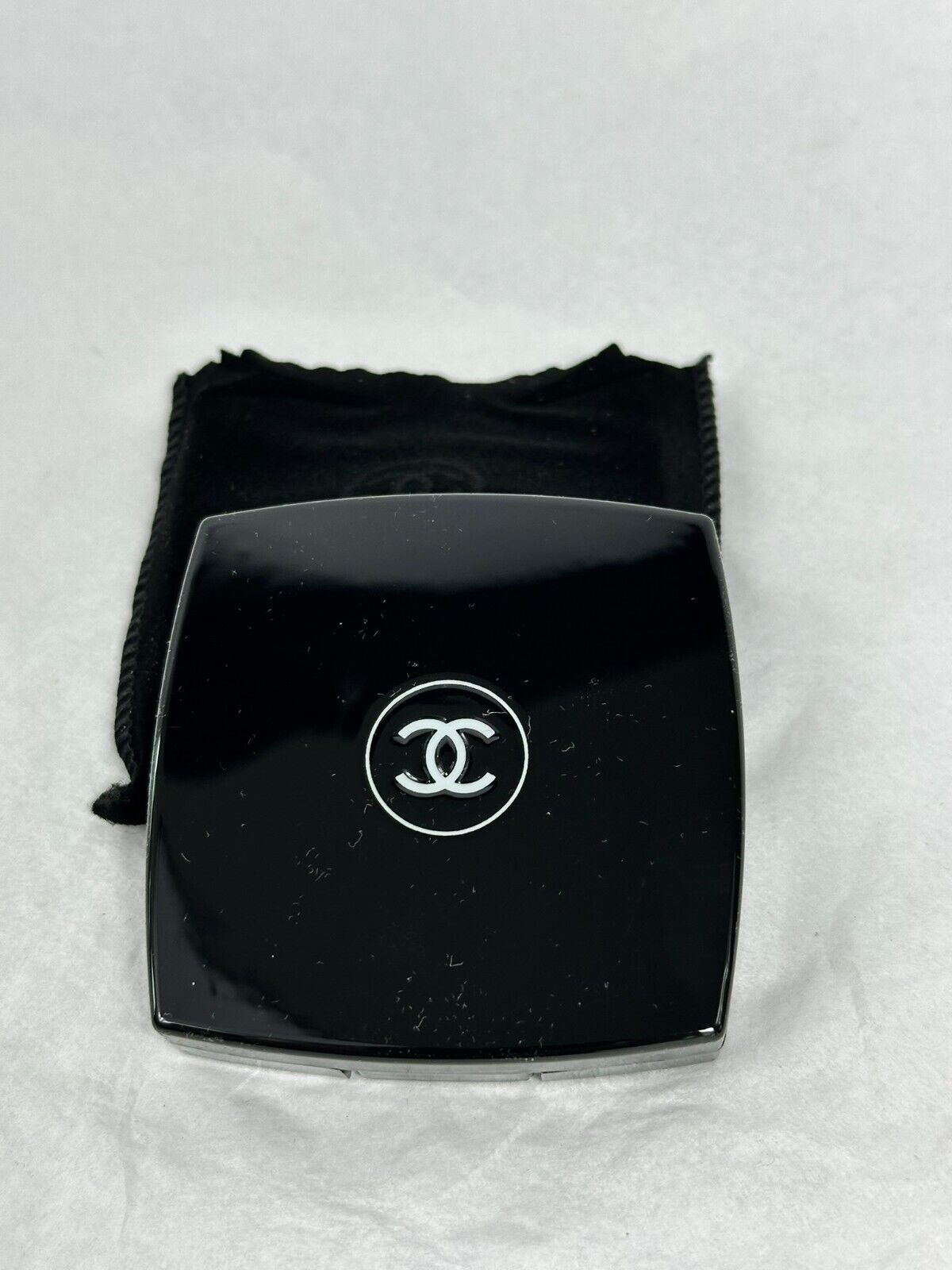 Chanel Les Ombres Multi-Effect Quadra Eyeshadow (#302) 2g/0.07oz- Hard to Find