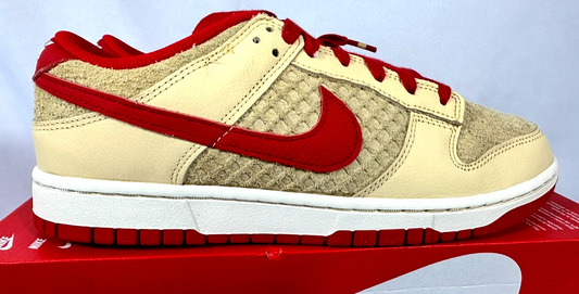 Men's Nike Dunk Low Retro SE "Strawberry Waffle" (HJ9100-294) Size 10