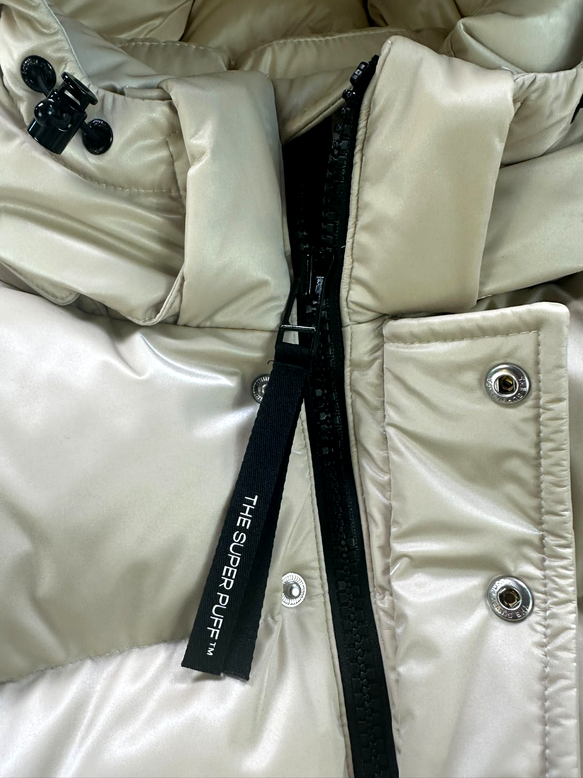 Women's Matte Pearl Original Super Puff Puffer Jacket- Size L