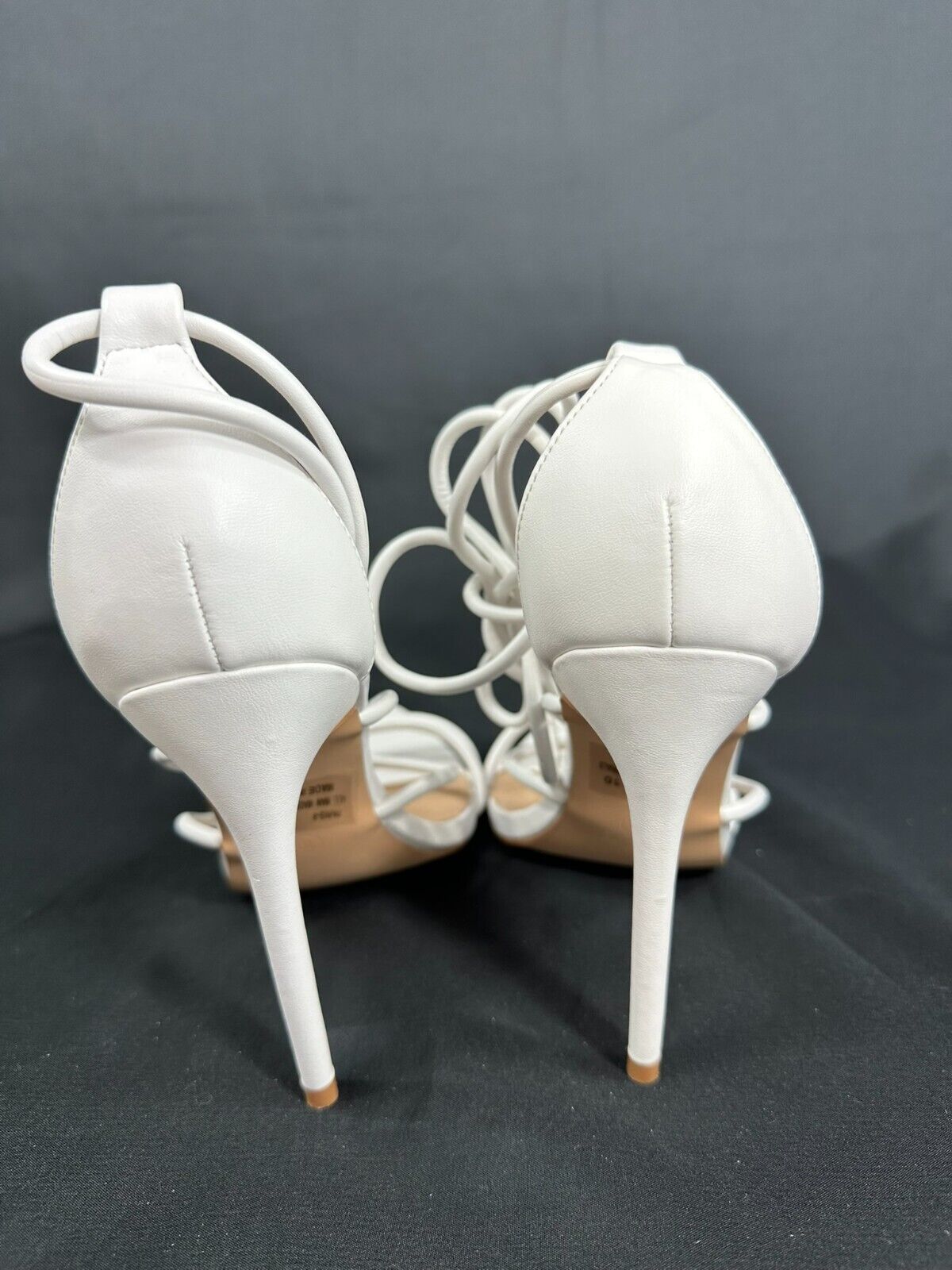 Women s Kayleen by Los Angeles White Wrap 4" High Heel Shoes- Size 10
