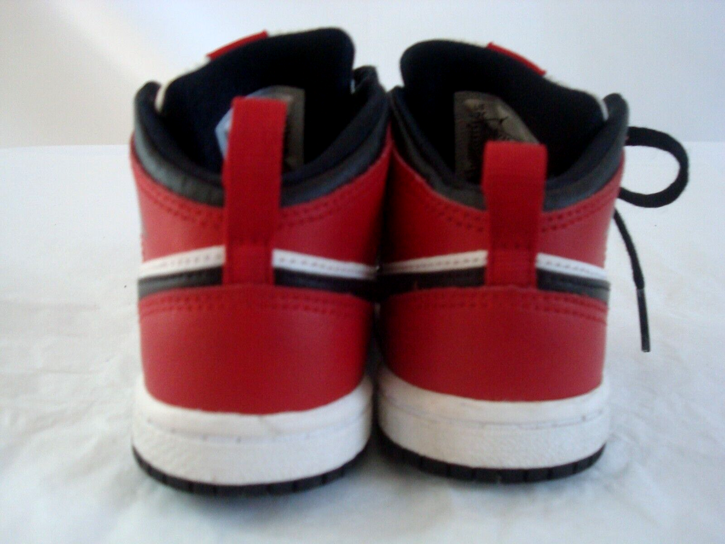 Nike Jordan 1 Mid Chicago Black Toe Size 7C 640735-069 Toddler No Box