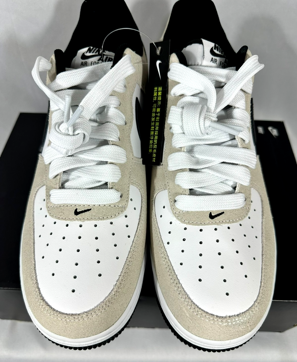 Men's Nike Air Force 1 '07 LV8 White/White/Black (IB6388-100) Size 11