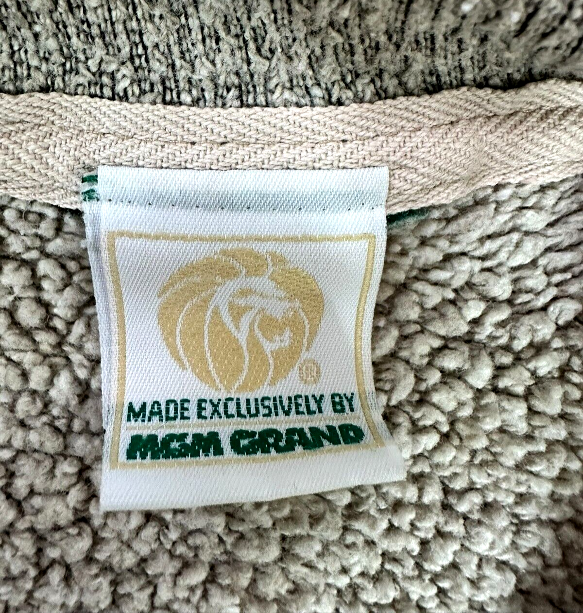 Men's Vintage 1993 MGM Grand Beige 1/4 Zip Pullover- Size 2XL