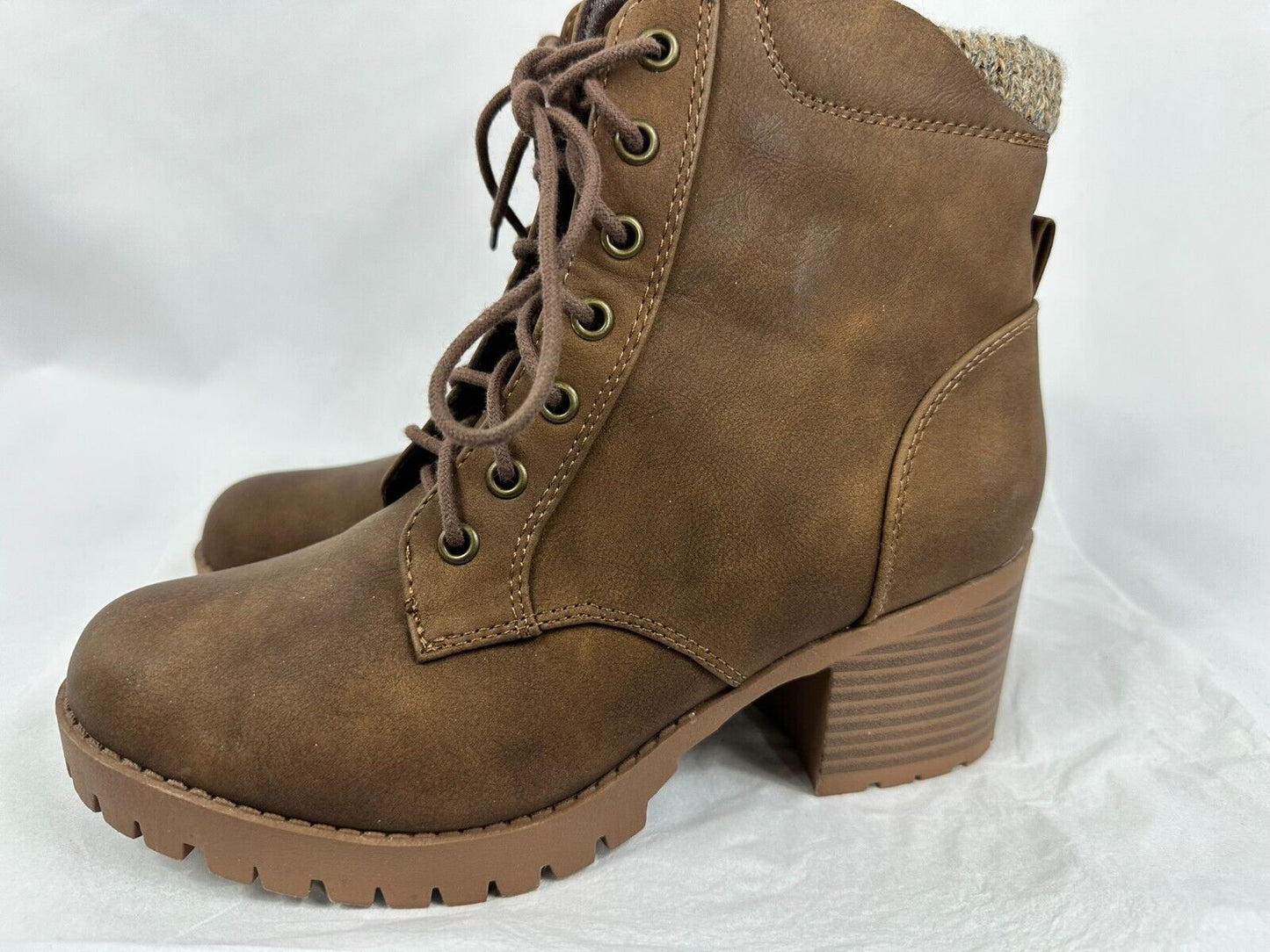 Women's Soda Chunky Heel Combat Ankle Boot Lace Up/Side Zipper- Size 9