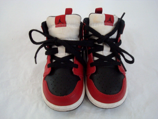 Nike Jordan 1 Mid Chicago Black Toe Size 7C 640735-069 Toddler No Box
