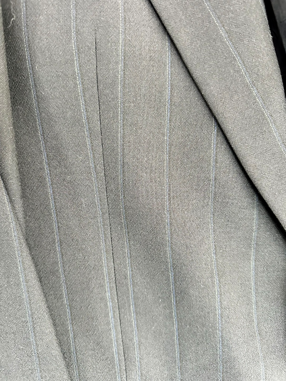 Men's Valentino UOMO 100% Wool Pinstripe Suit Jacket- Size 42R